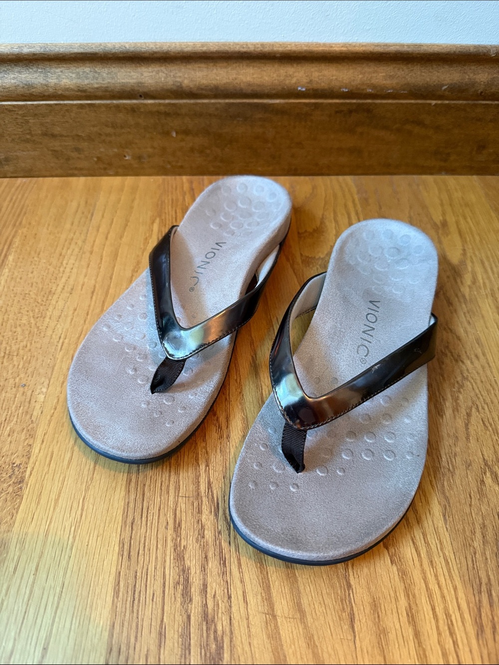 Vionic Dillon Metallic Pewter Orthotic Sandals Women’s Size 6.5 - Picture 11 of 11